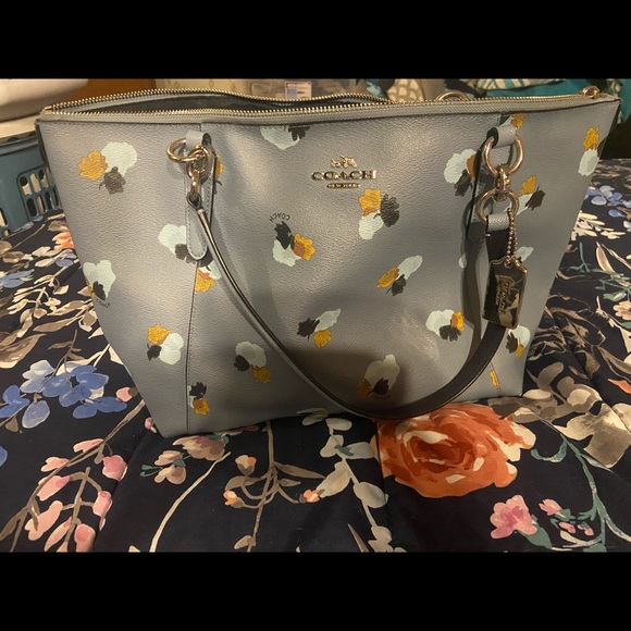 Coach Purse - Picture 1 of 4